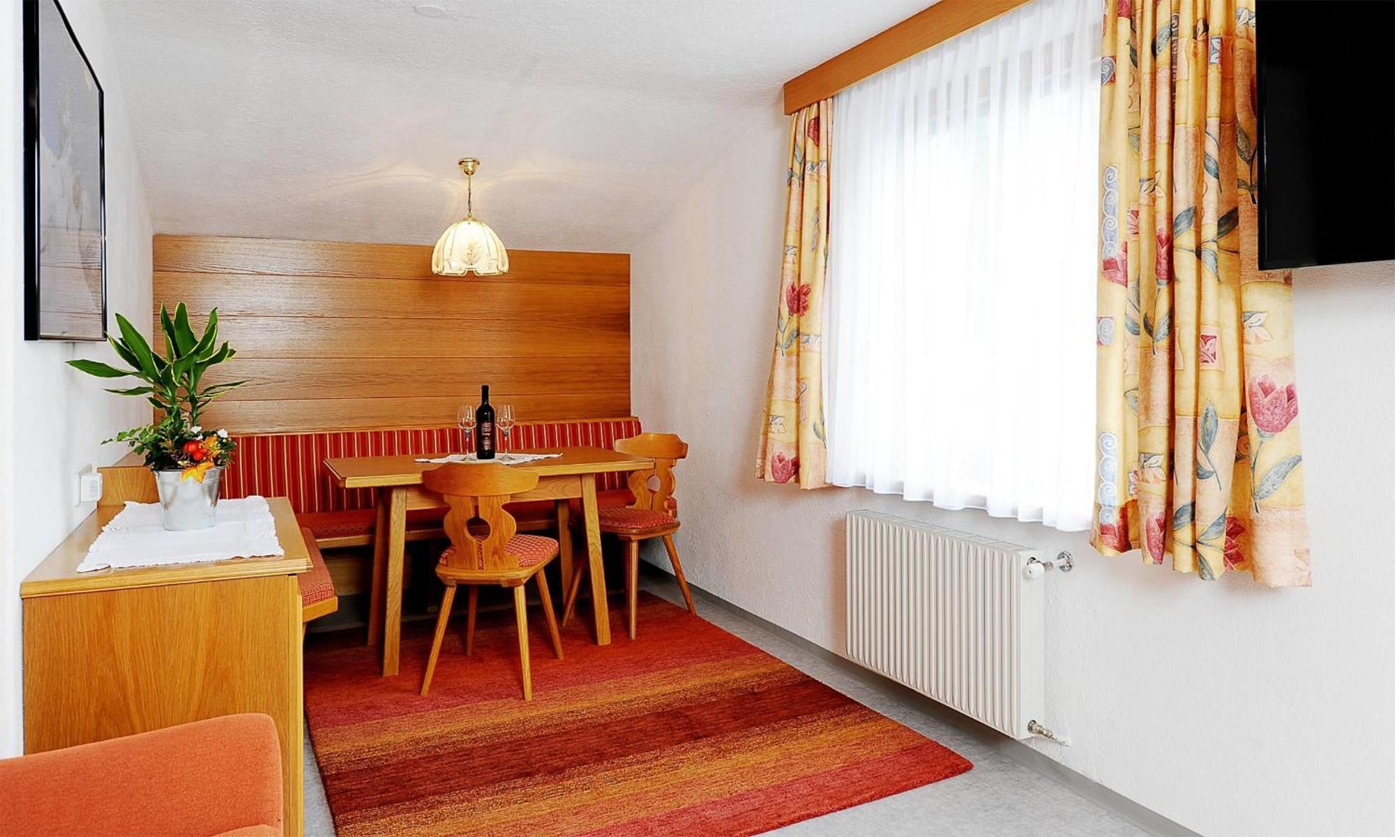 Apart Christine - Silvrettacard-Sommer Inklusive Galtür Kamer foto